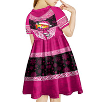 Personalised Tonga Christmas Kid Short Sleeve Dress Tongan Coat of Arms Santa With Ngatu Pattern Christmas Pink Style LT03 - Polynesian Pride