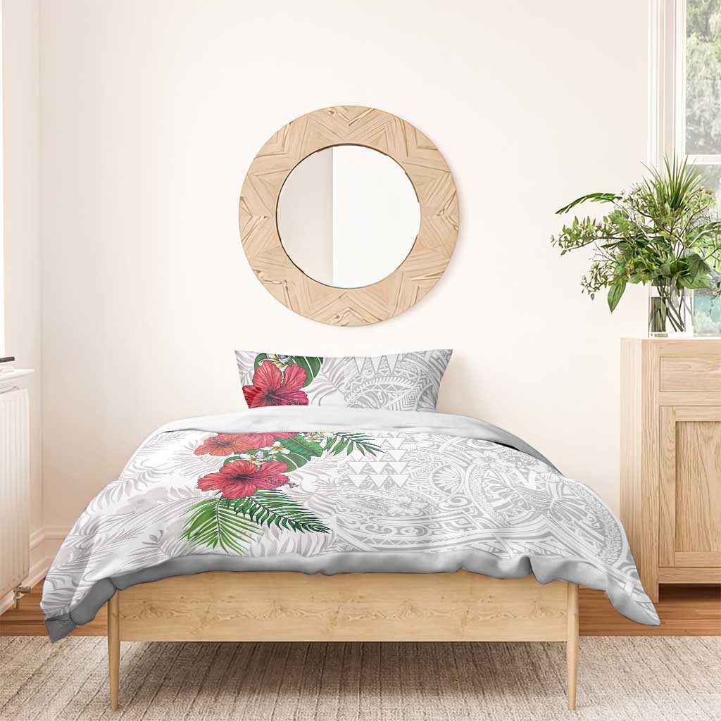 Hawaiian Tropical Plants Bedding Set Kakau Tattoo and Polynesian Pattern Half White Color