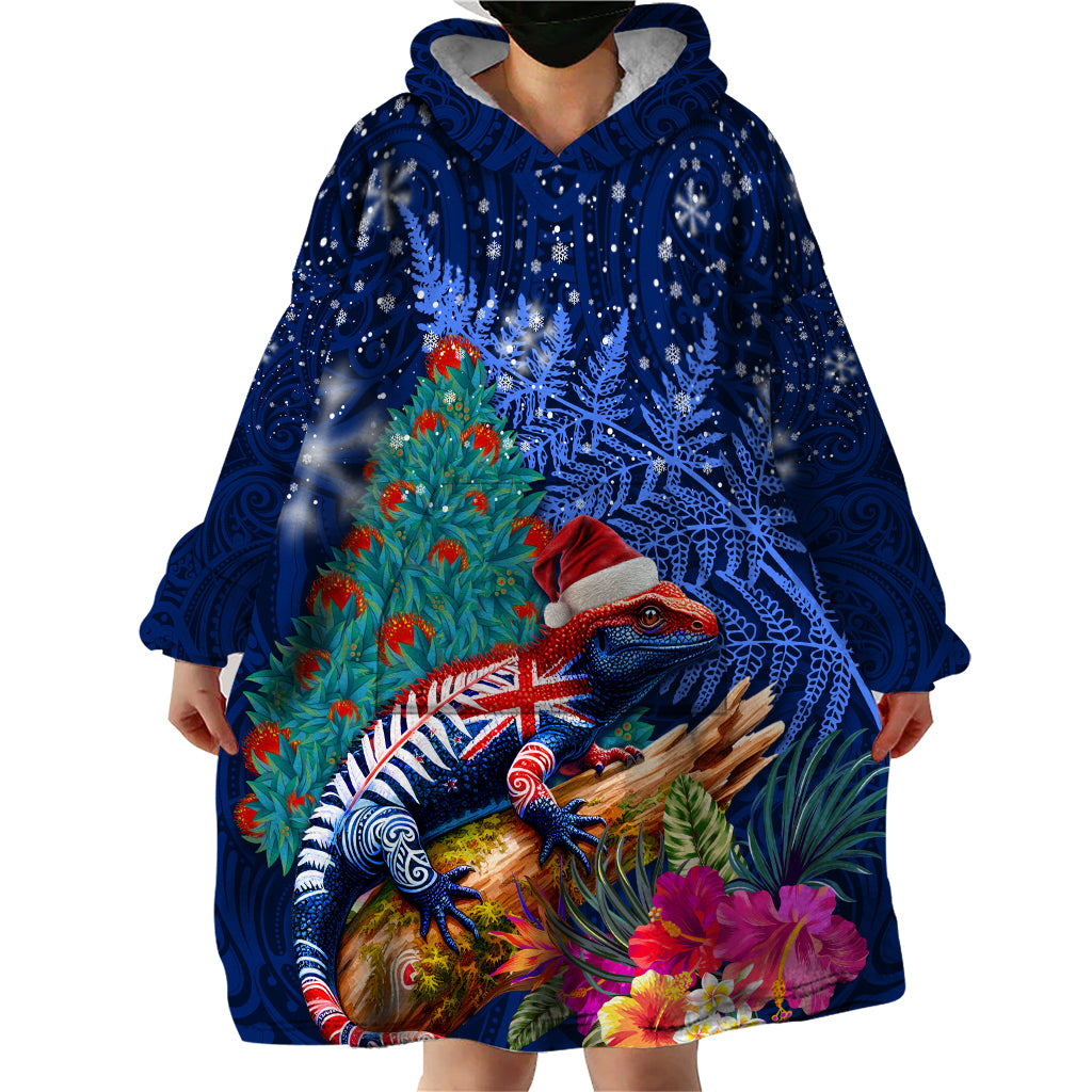 New Zealand Tuatara Christmas Wearable Blanket Hoodie Silver Fern and Xmas Pohutukawa Tree Blue Color LT03 - Polynesian Pride