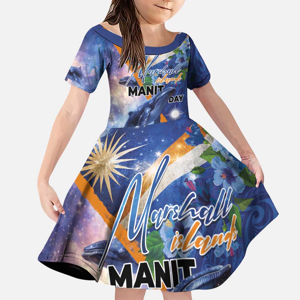 Marshall Islands Manit Day Family Matching Puletasi and Hawaiian Shirt Grunge National Flag with Whales and Tribal Tattoos LT03 Daughter's Dress Blue - Polynesian Pride