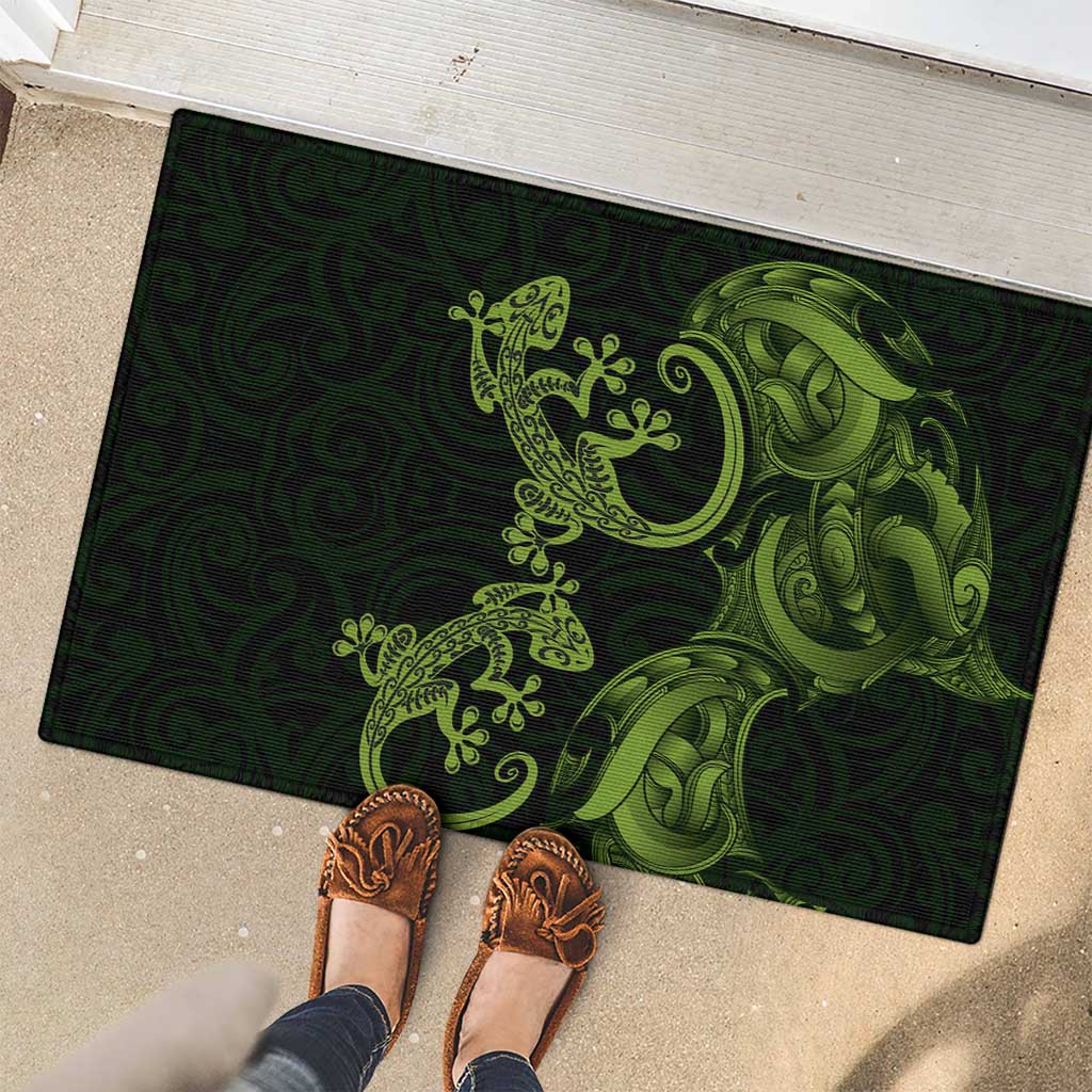 New Zealand Gecko Maori Art Tattoo Rubber Doormat