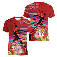 Honolulu Anniversary 52nd Running Women V-Neck T-Shirt Marathon Competition Kakau Pattern Red Color