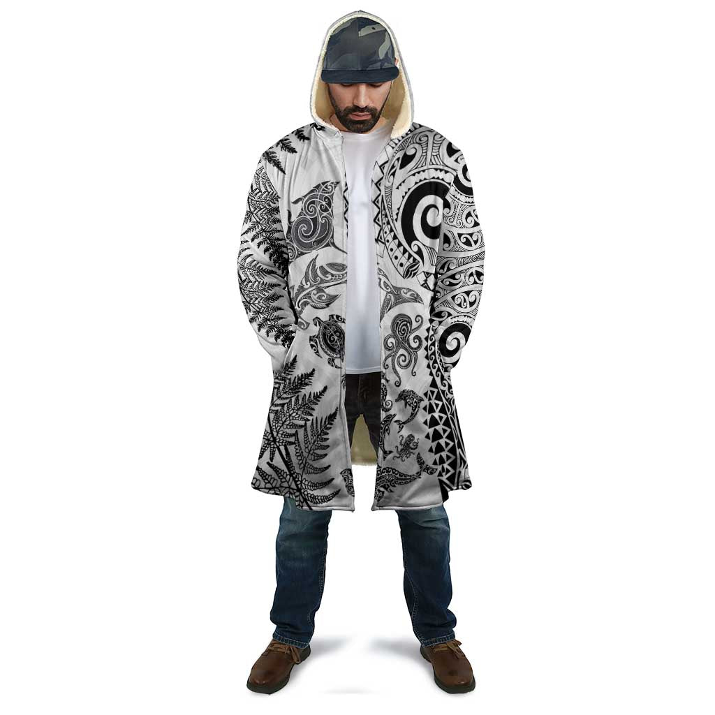 New Zealand Sea Animals Cloak with Maori Koru Tribal Tattoo and Silver Ferns White Color LT03 - Polynesian Pride