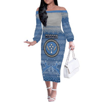 Kosrae Christmas Family Matching Off Shoulder Long Sleeve Dress and Hawaiian Shirt Coat of Arms Beautiful Merry Xmas Snowflake LT03 Mom's Dress Blue - Polynesian Pride