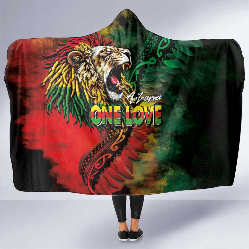 Aotearoa One Love Hooded Blanket Reggae Lion with Kakahu Huruhuru
