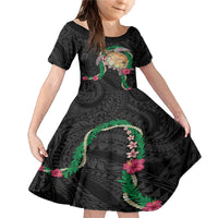 Hawaii Pikake and Maile Lei Family Matching Mermaid Dress and Hawaiian Shirt Honu Polynesian Pattern Black Color LT03 Daughter's Dress Black - Polynesian Pride