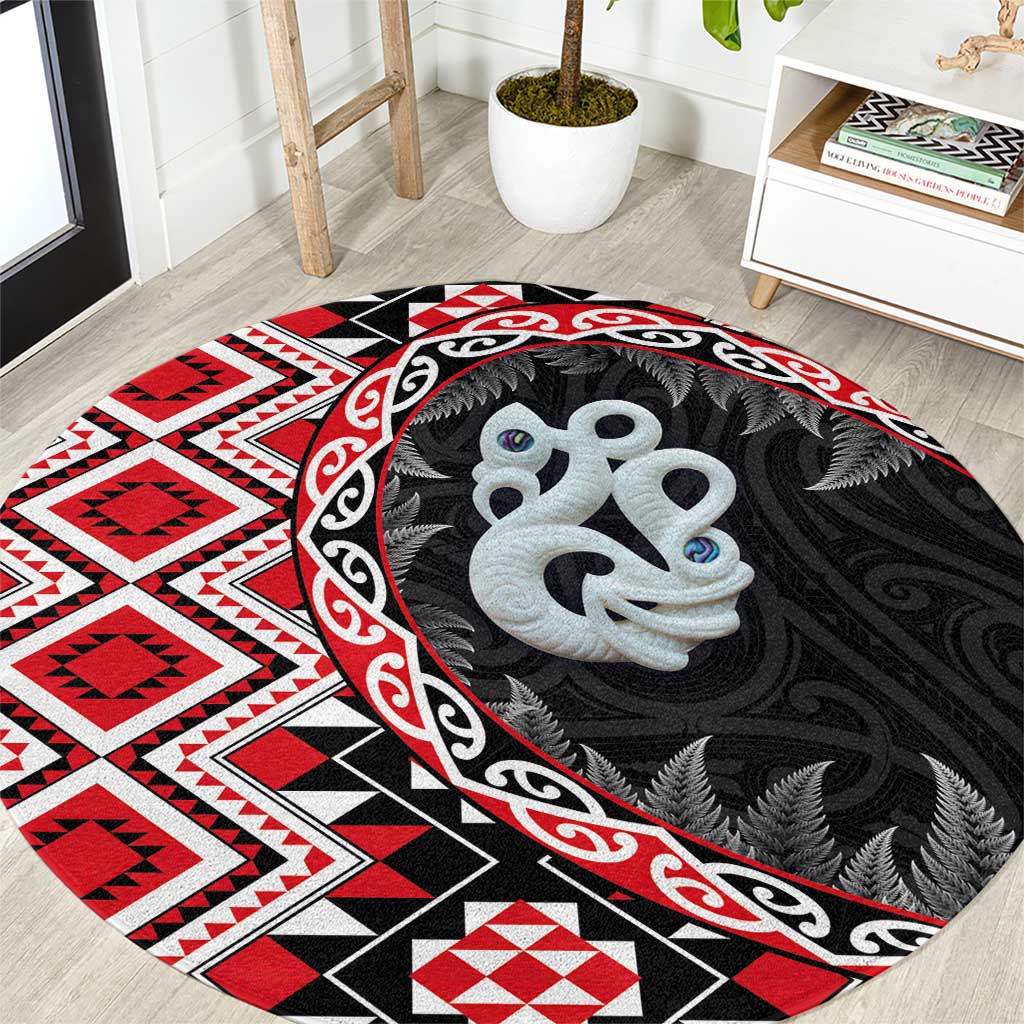 Red Taniko Motif Aotearoa Manaia and Silver Fern Round Carpet LT03 Red - Polynesian Pride
