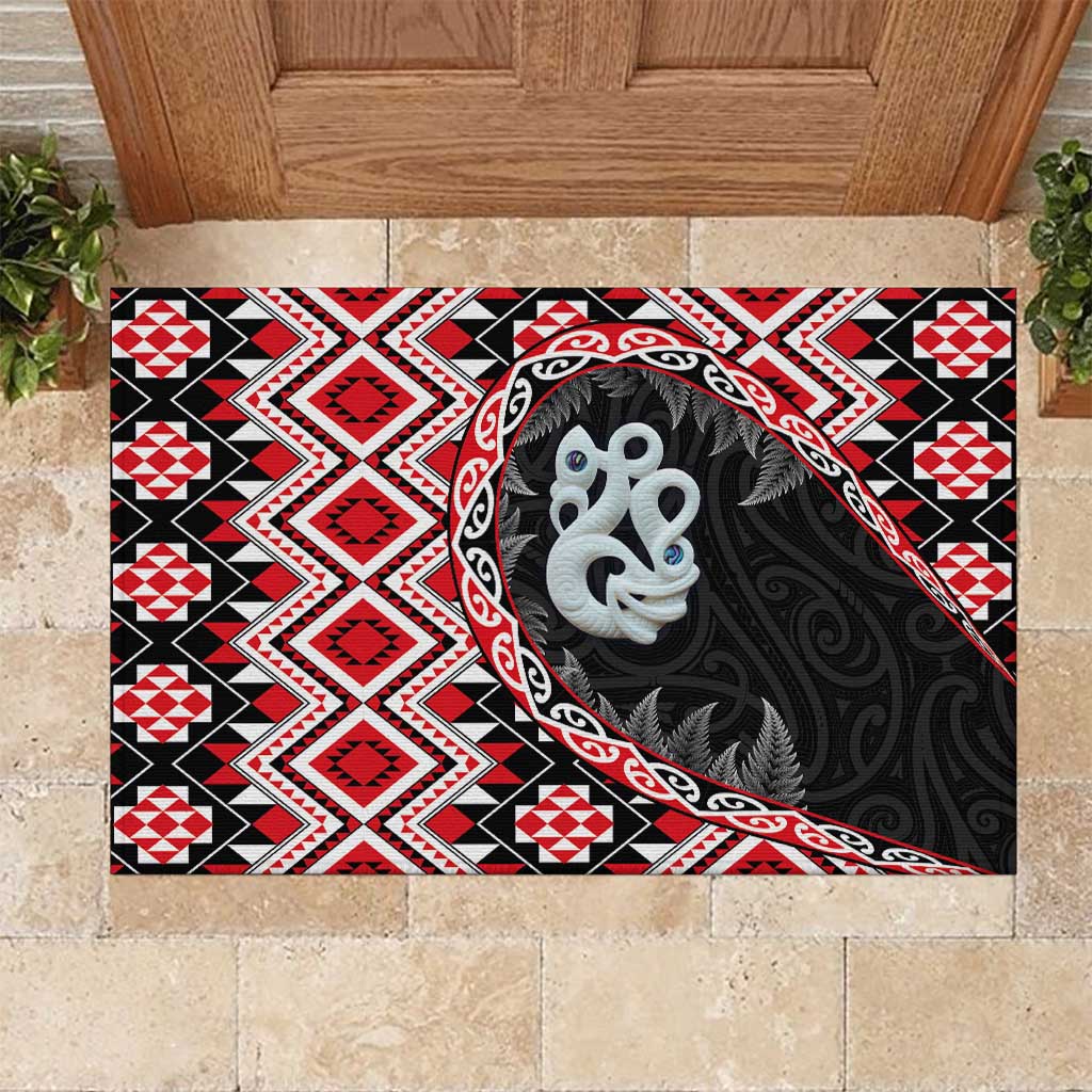 Red Taniko Motif Aotearoa Manaia and Silver Fern Rubber Doormat LT03 Red - Polynesian Pride