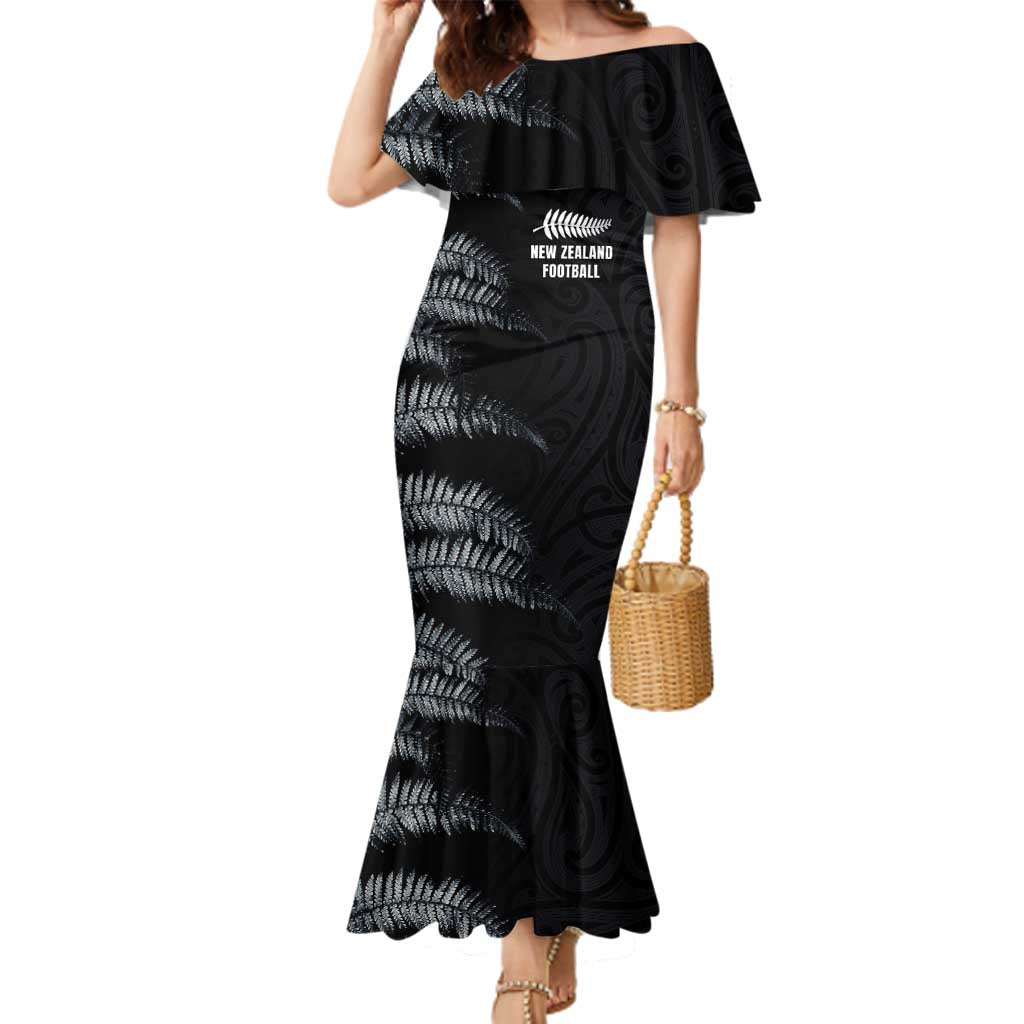 Custom New Zealand Football-Towards World Cup 2026 Family Matching Mermaid Dress and Hawaiian Shirt LT03 Mom's Dress Black - Polynesian Pride