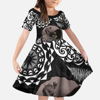 New Zealand and Cook Islands ANZAC Day Family Matching Off Shoulder Maxi Dress and Hawaiian Shirt Gallipoli Lest We Forget Tatau Art Tribal and Maori Tattoo with Fern LT03 Daughter's Dress Black - Polynesian Pride