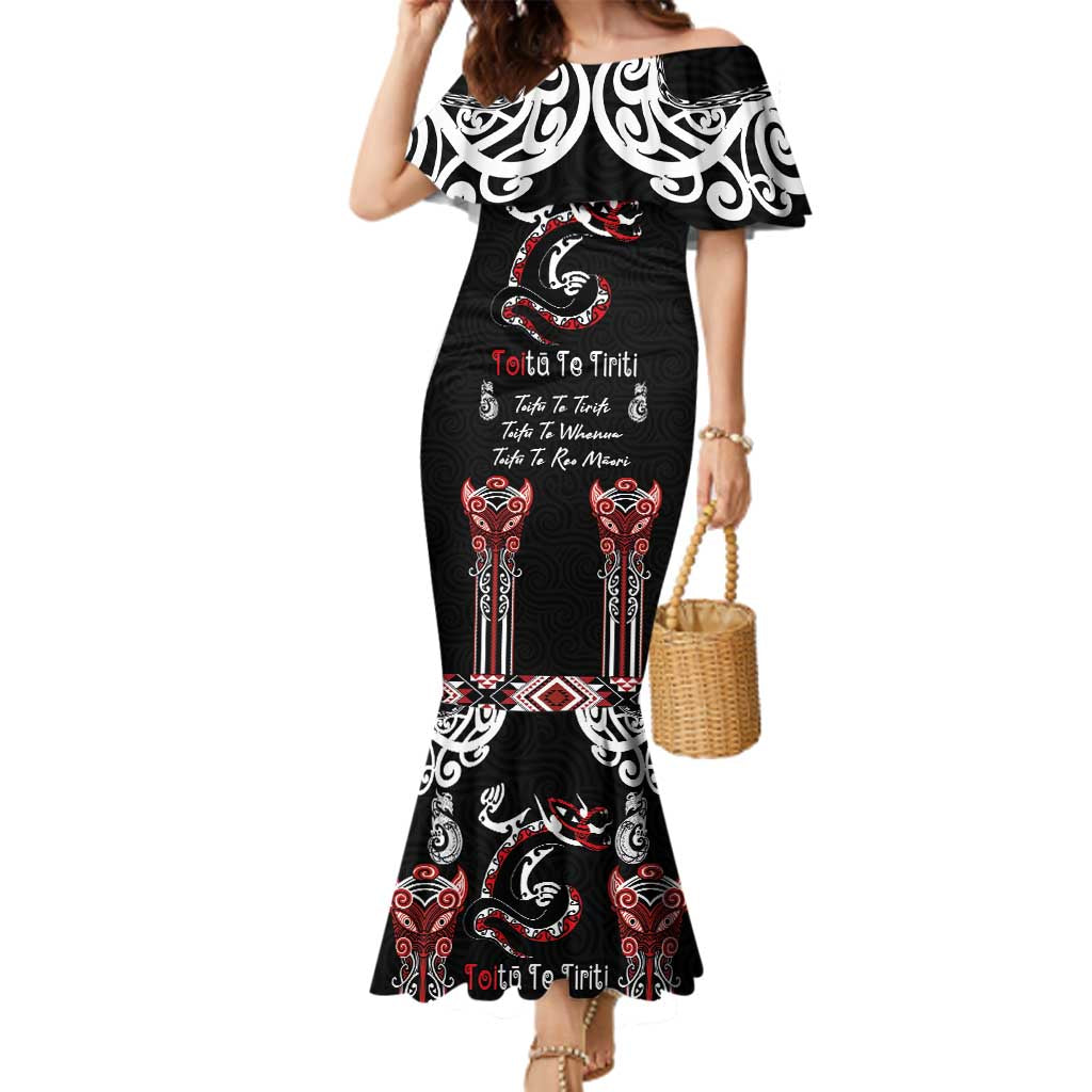 Aotearoa Toitu Te Tiriti-Maori Taniwha Family Matching Mermaid Dress and Hawaiian Shirt Toitu Te Whenua Toitu Te Reo Maori LT03 Mom's Dress Black - Polynesian Pride