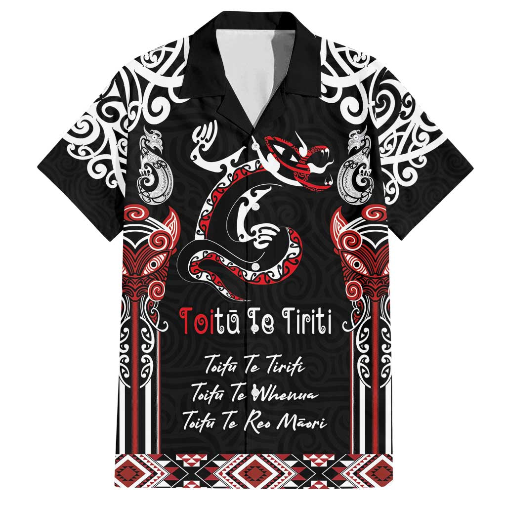 Aotearoa Toitu Te Tiriti-Maori Taniwha Family Matching Off Shoulder Short Dress and Hawaiian Shirt Toitu Te Whenua Toitu Te Reo Maori LT03 Dad's Shirt - Short Sleeve Black - Polynesian Pride