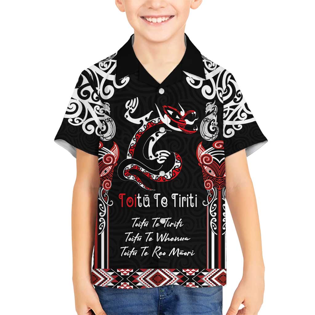 Aotearoa Toitu Te Tiriti-Maori Taniwha Family Matching Off Shoulder Short Dress and Hawaiian Shirt Toitu Te Whenua Toitu Te Reo Maori LT03 Son's Shirt Black - Polynesian Pride