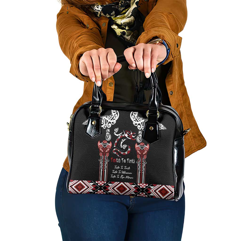 Aotearoa Toitu Te Tiriti-Maori Taniwha Shoulder Handbag Toitu Te Whenua Toitu Te Reo Maori LT03 One Size Black - Polynesian Pride