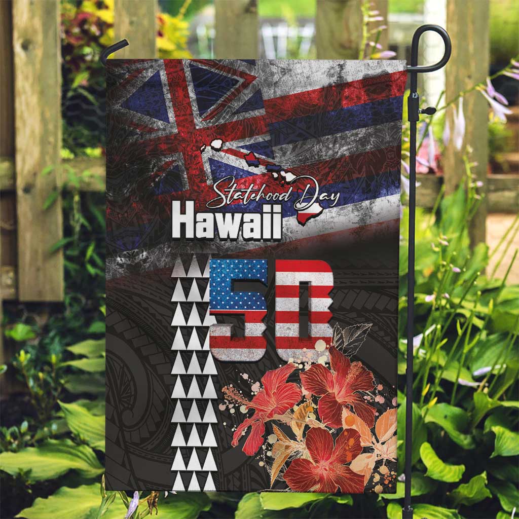 Hawaii Statehood Day Garden Flag 50th state of the United States Kakau Tattoos and Hibiscus Grunge LT03 Garden Flag Black - Polynesian Pride
