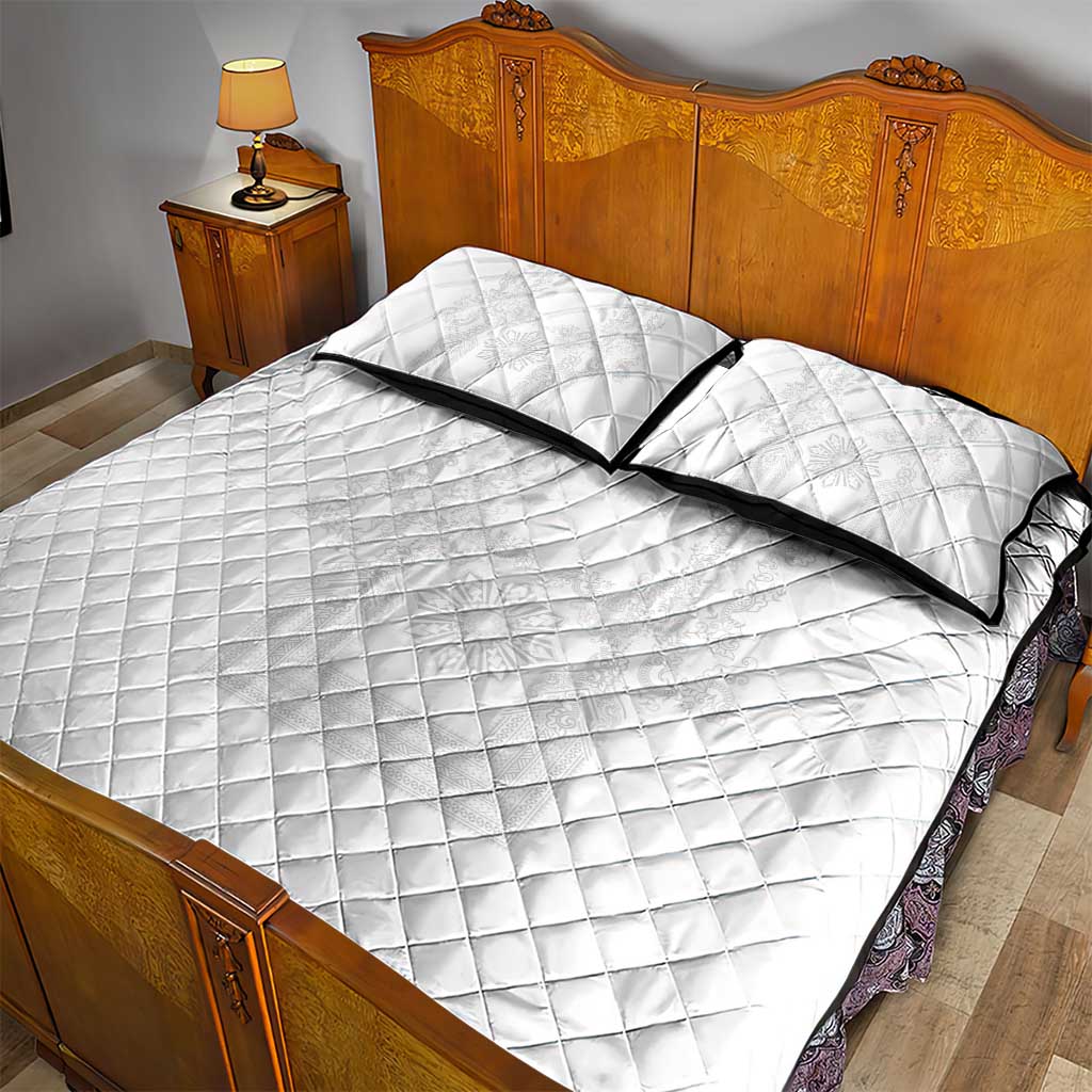 Philippines Barong Style Quilt Bed Set with Polynesian Art and Leaf Motif White Color