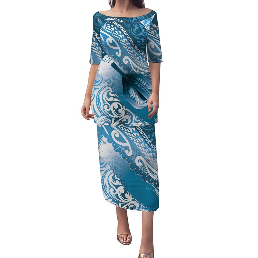 Personalised New Zealand Aotearoa Darts Masters Puletasi Maori Art Tattoo with Tribal Dart Symbol Blue LT03 Long Dress Blue - Polynesian Pride