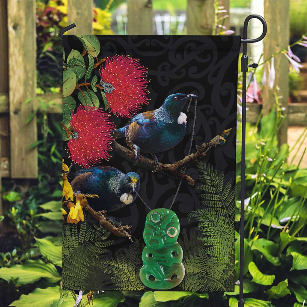 New Zealand Tui Garden Flag Guardians of the Hei Tiki - Maori Art and Plants LT03 Garden Flag Black - Polynesian Pride