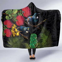 New Zealand Tui Hooded Blanket Guardians of the Hei Tiki - Maori Art and Plants LT03 One Size Black - Polynesian Pride