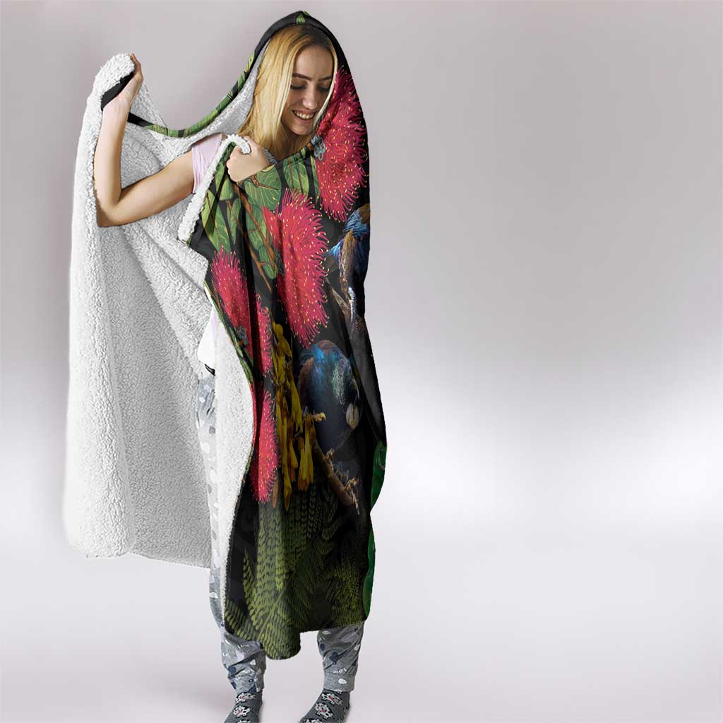 New Zealand Tui Hooded Blanket Guardians of the Hei Tiki - Maori Art and Plants LT03 - Polynesian Pride