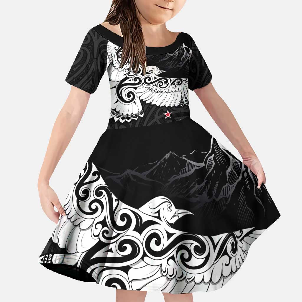New Zealand Kea Bird Family Matching Long Sleeve Bodycon Dress and Hawaiian Shirt Maori Tattoo and Silver Fern Black Color LT03 Daughter's Dress Black - Polynesian Pride