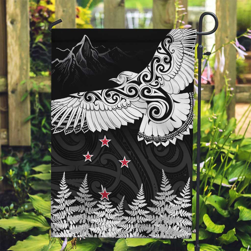 New Zealand Kea Bird Garden Flag Maori Tattoo and Silver Fern Black Color LT03 Garden Flag Black - Polynesian Pride