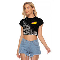Personalised Niue Darts Masters Raglan Cropped T Shirt Tribal Hiapo Dartboard - Polynesian Pride