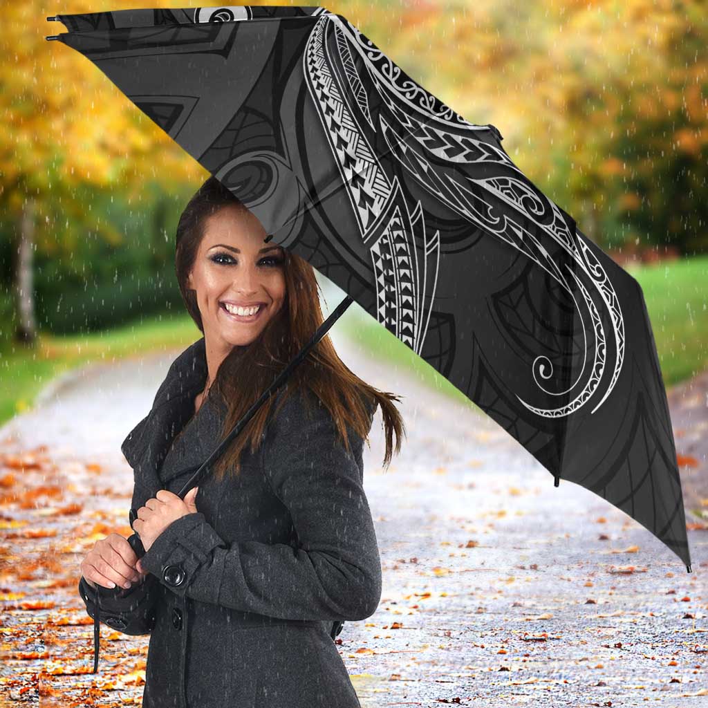 Personalised New Zealand Aotearoa Darts Masters Umbrella Tribal Silver Fern and Ta Moko Dartboard - Polynesian Pride