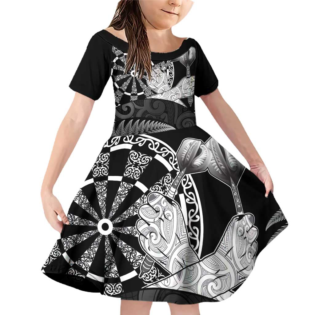 Personalised New Zealand Aotearoa Darts Masters Family Matching Off Shoulder Short Dress and Hawaiian Shirt Silver Fern and Maori Spirit LT03 Daughter's Dress Black - Polynesian Pride