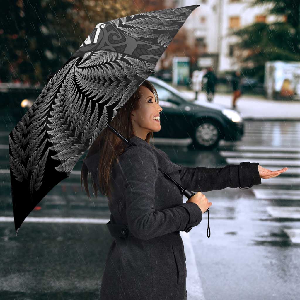 Personalised New Zealand Aotearoa Darts Masters Umbrella Silver Fern and Maori Spirit - Polynesian Pride