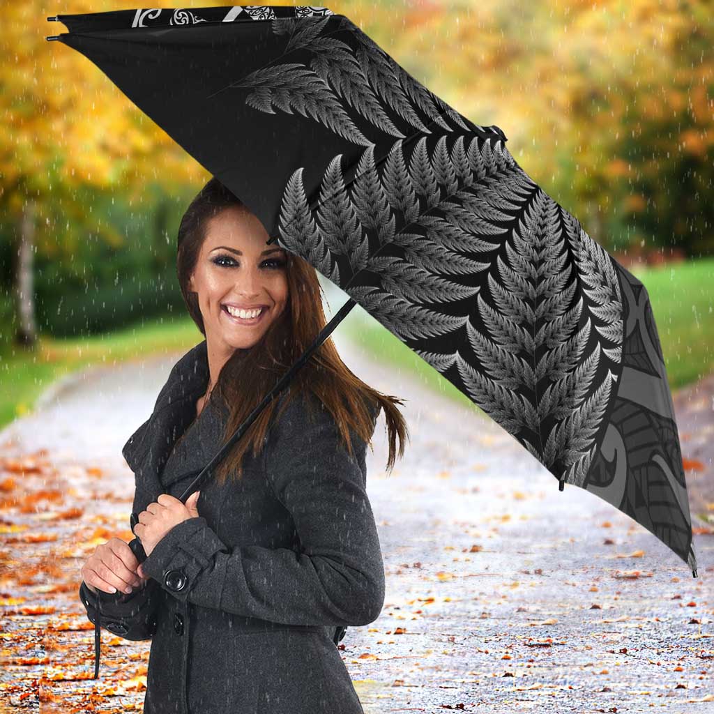 Personalised New Zealand Aotearoa Darts Masters Umbrella Silver Fern and Maori Spirit - Polynesian Pride