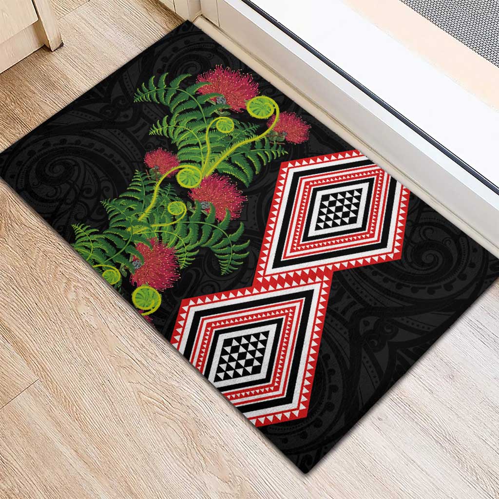 Aotearoa Tukutuku Motif Rubber Doormat Pohutukawa and Fern Leaves