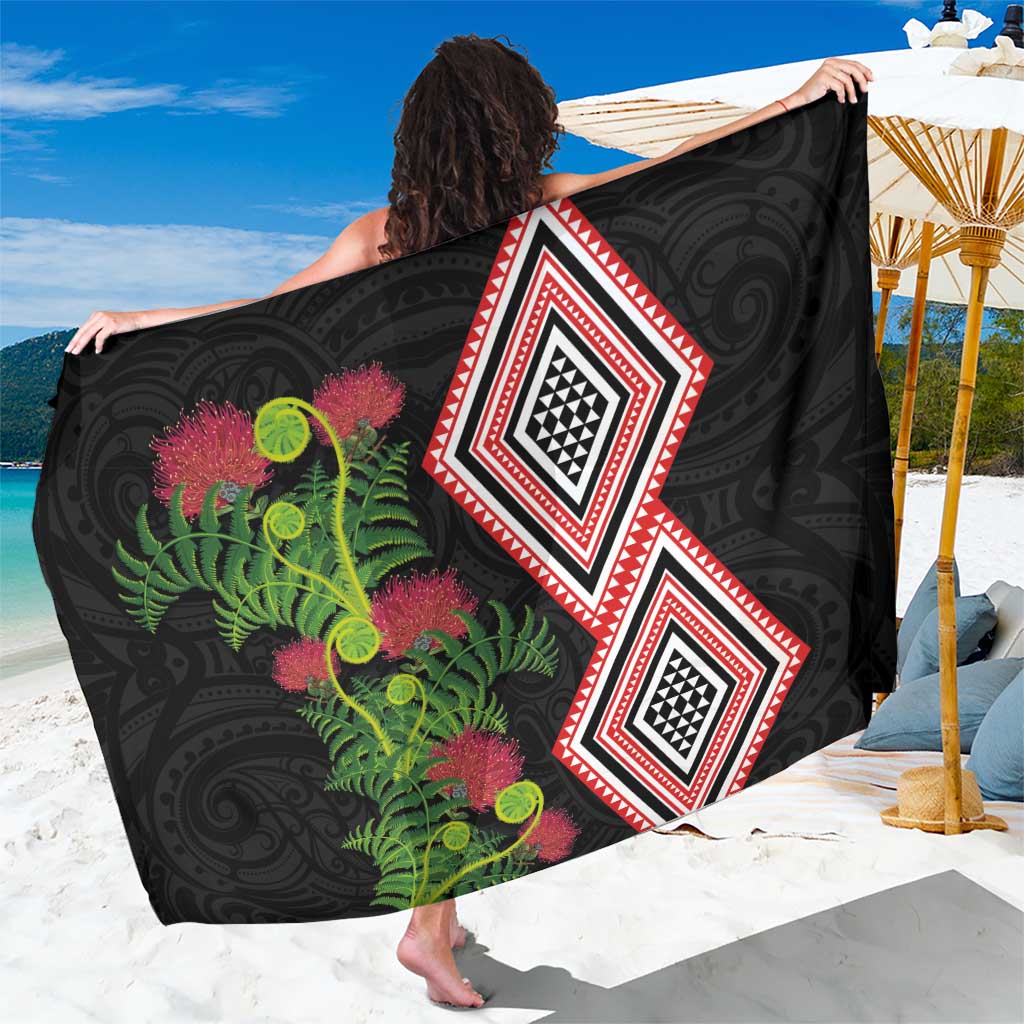 Aotearoa Tukutuku Motif Sarong Pohutukawa and Fern Leaves