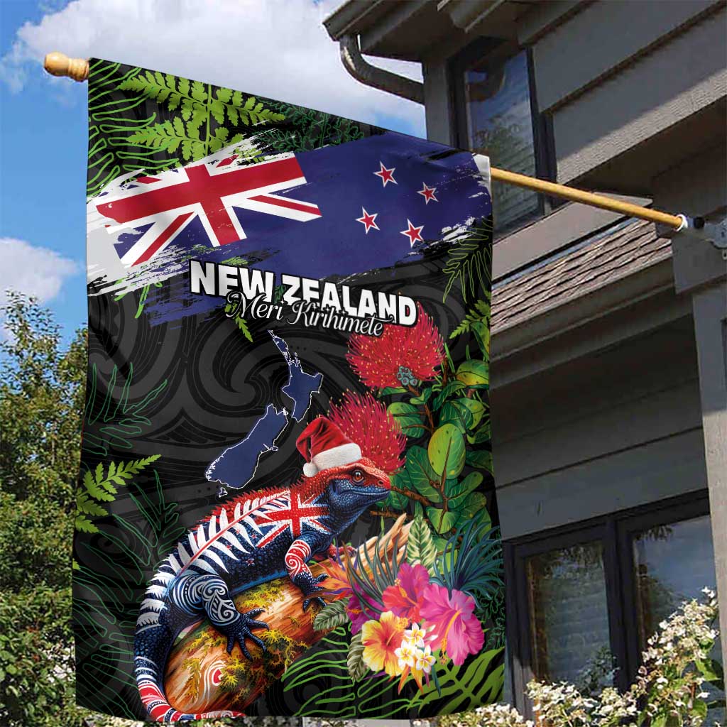 New Zealand Christmas Garden Flag Meri Kirihimete-Tuatara and Pohutukawa Black Color LT03 - Polynesian Pride