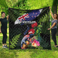 New Zealand Christmas Quilt Meri Kirihimete-Tuatara and Pohutukawa Black Color LT03 - Polynesian Pride