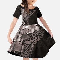 Hawaiian Plumeria-Polynesian Art Tattoo Grayscale Color Family Matching Off Shoulder Maxi Dress and Hawaiian Shirt LT03 Daughter's Dress Gray - Polynesian Pride