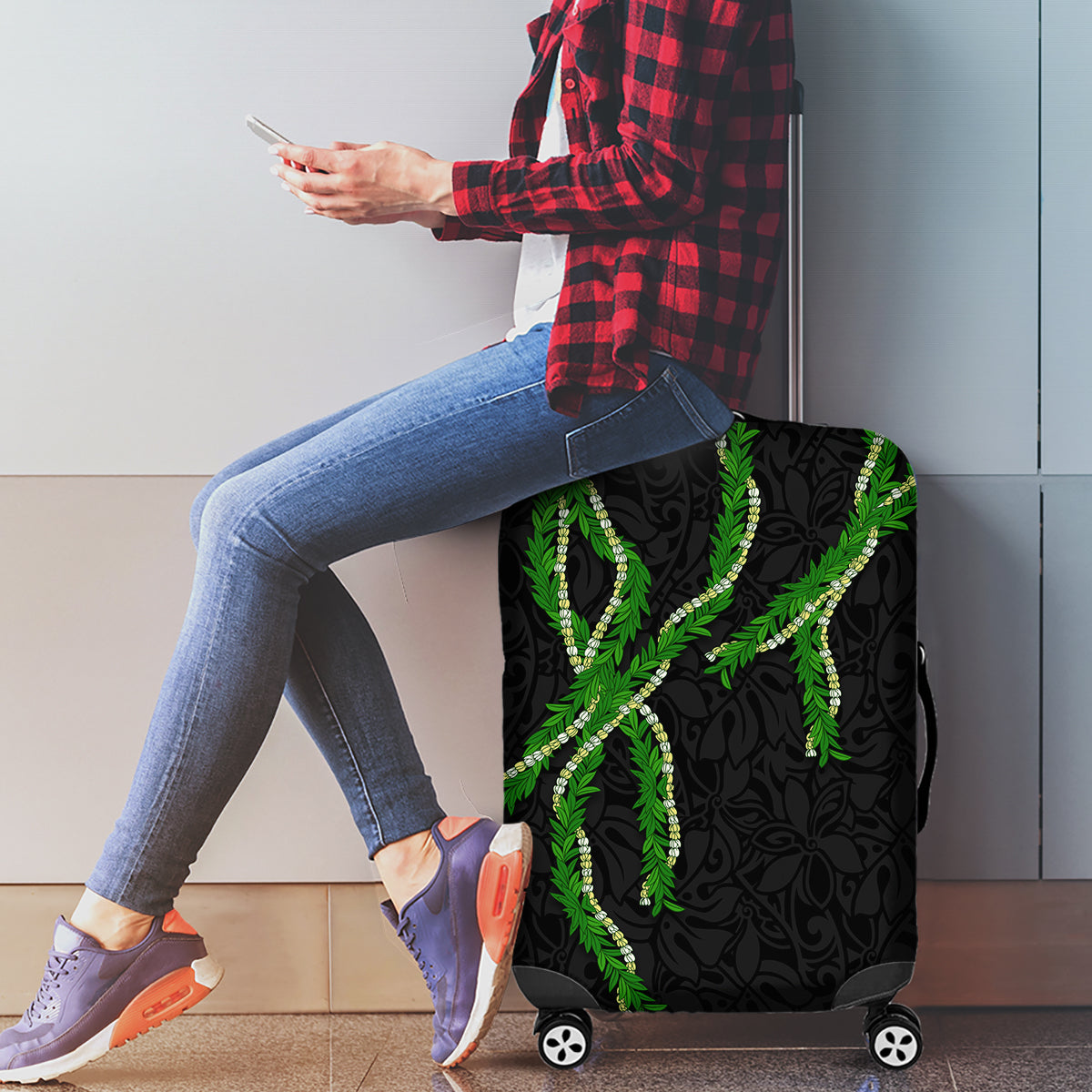 Hawaii Maile Lei Luggage Cover Aloha Black Color