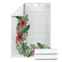 Hawaii Tropical Flowers and Leaves Blanket Tapa Pattern White Mode