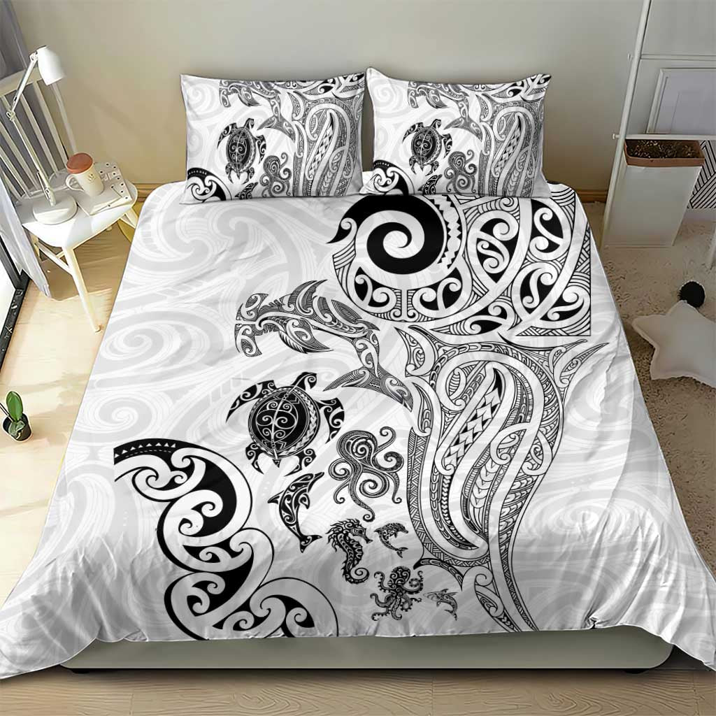 New Zealand Sea Animals with Maori Tribal Tattoo Bedding Set White Color