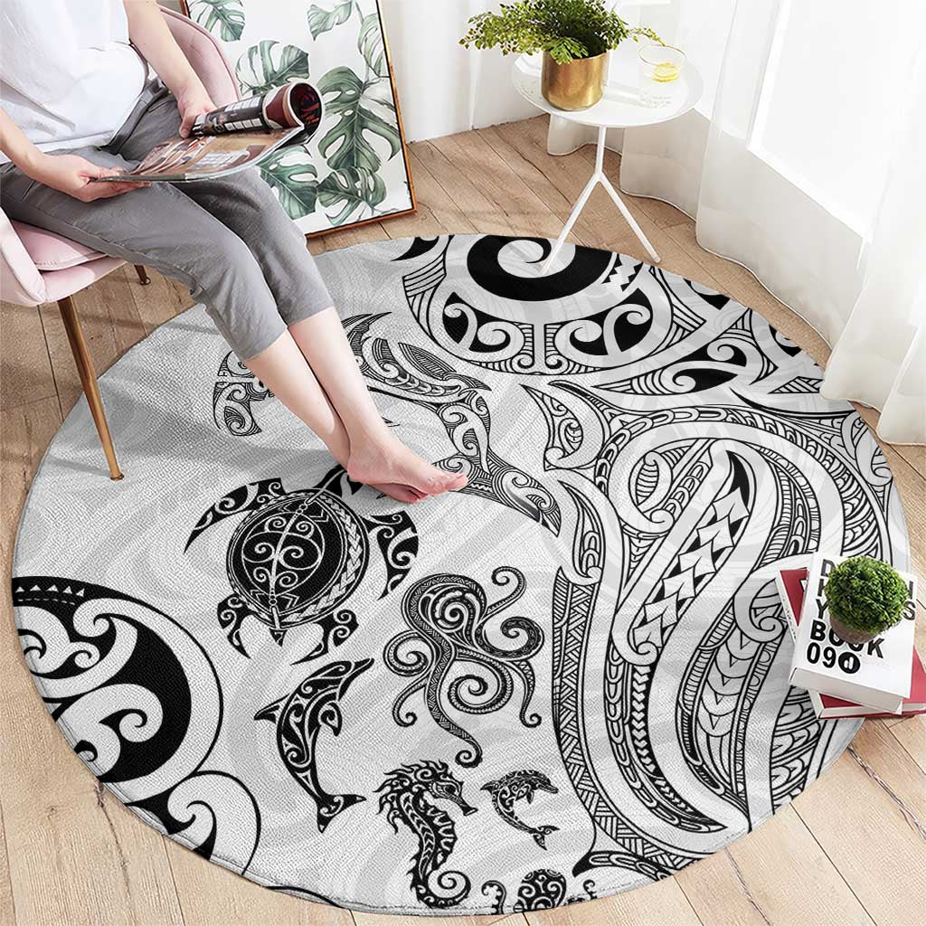 New Zealand Sea Animals with Maori Tribal Tattoo Round Carpet White Color