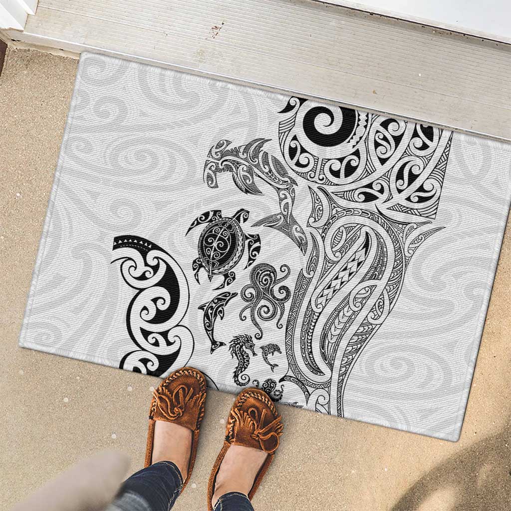 New Zealand Sea Animals with Maori Tribal Tattoo Rubber Doormat White Color LT03 - Polynesian Pride