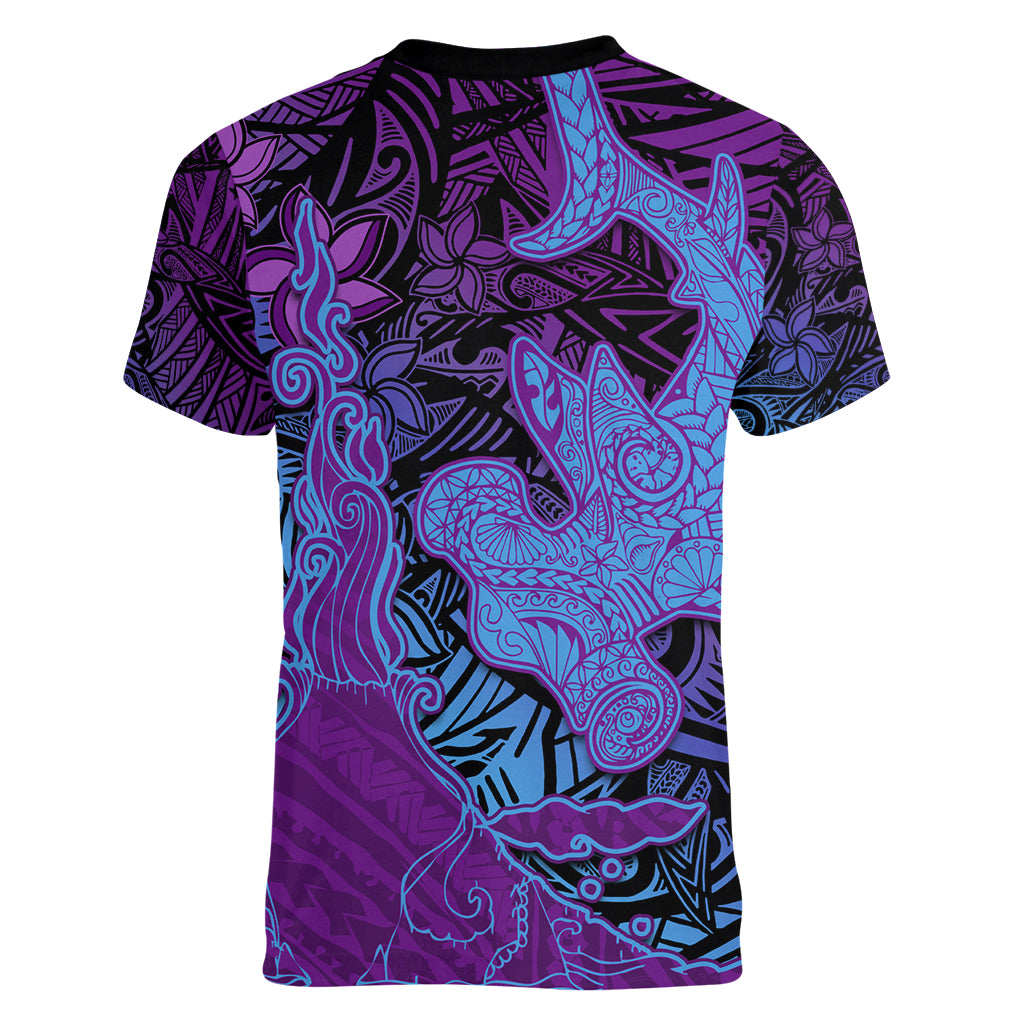 Hawaiian Volcano and Shark Women V-Neck T-Shirt Polynesian and Hibiscus Pattern Violet Gradient