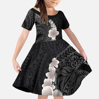 Hawaiian Tropical Plumeria Art Polynesian Tattoo Family Matching Puletasi and Hawaiian Shirt Grayscale Color LT03 Daughter's Dress Black - Polynesian Pride