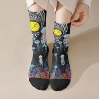 Palau Jellyfish Crew Socks Coral Reef with Polynesian Pattern LT03 Crew Socks Black - Polynesian Pride