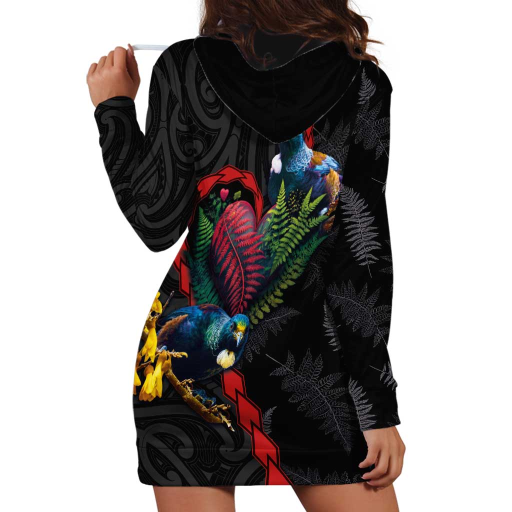 New Zealand Tui Birds Love Couple Hoodie Dress The Heart of Silver Fern Leaves and Maori Tattoo Pattern