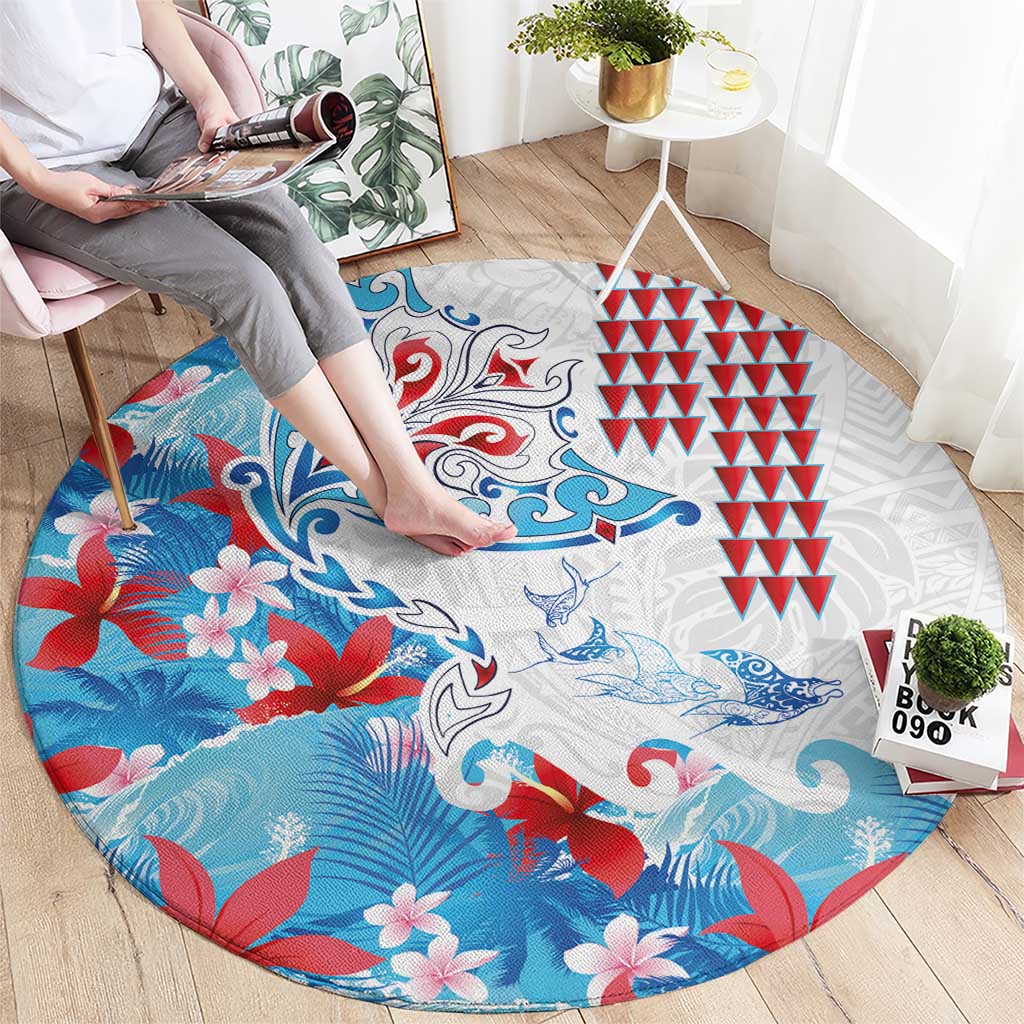 Hawaiian Tribal Manta Ray Round Carpet Kakau Tattoo and Flowers Surfing Waves Pattern Ocean Color