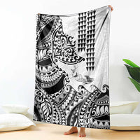 Hawaiian Tribal Manta Ray Blanket Kakau Tattoo and Polynesian Art Motif Pattern