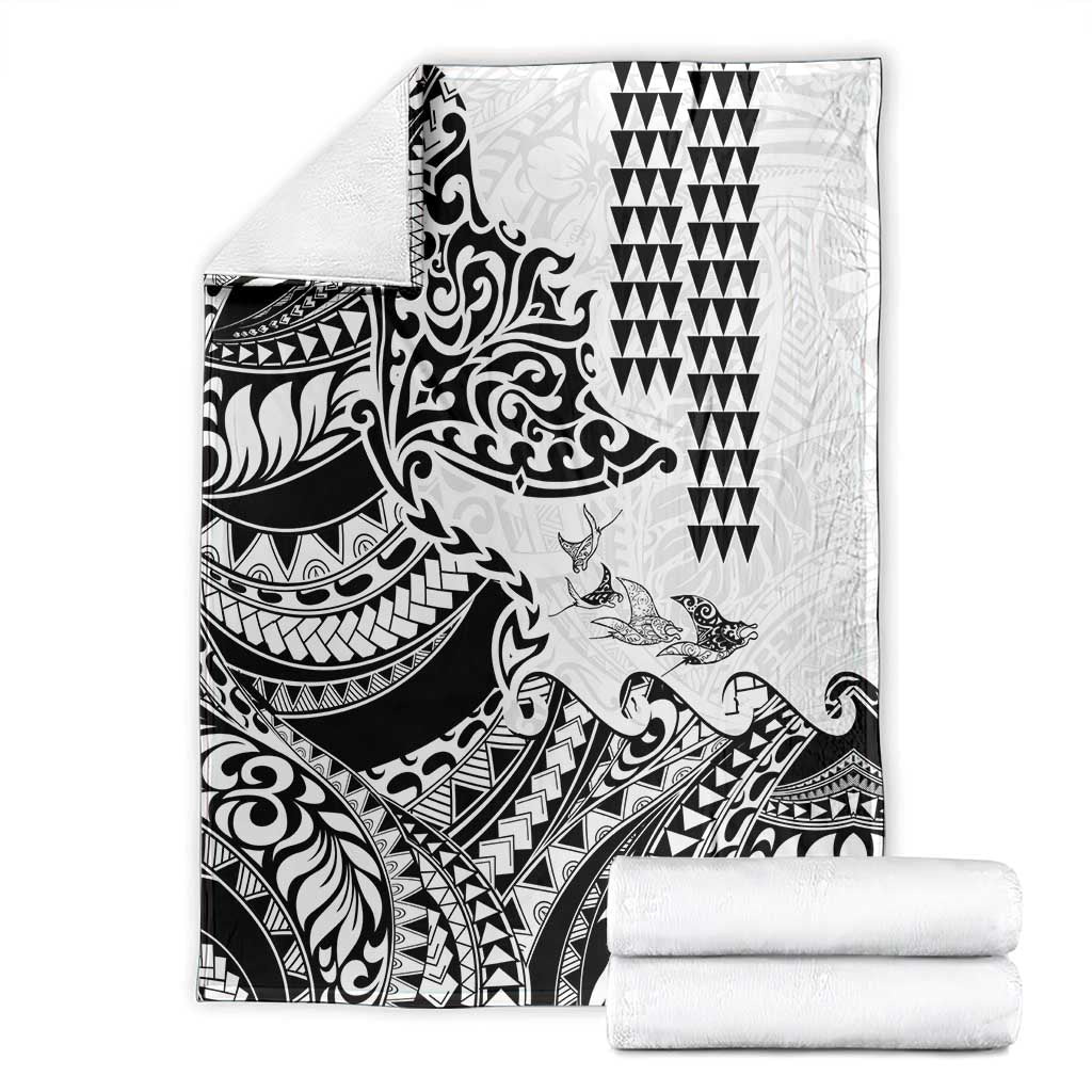Hawaiian Tribal Manta Ray Blanket Kakau Tattoo and Polynesian Art Motif Pattern