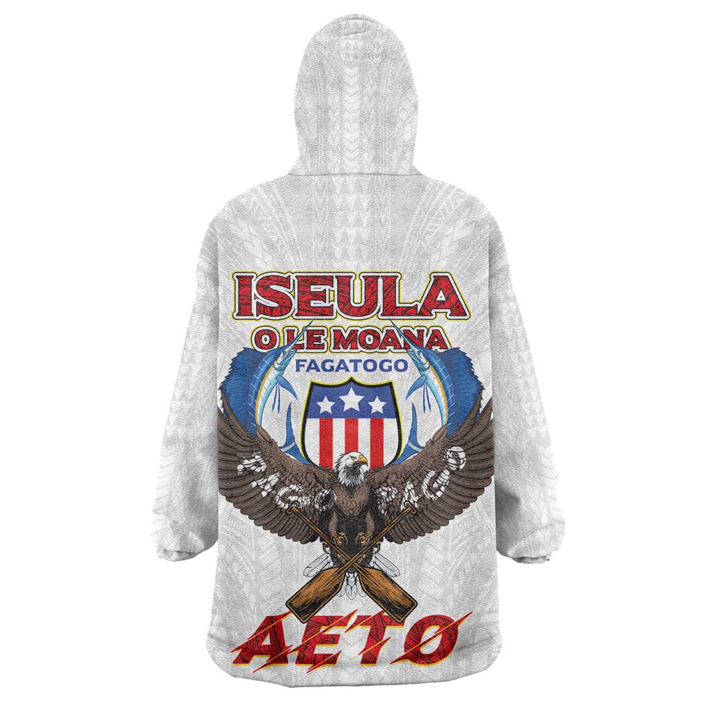 American Samoa Fautasi Wearable Blanket Hoodie Pago Pago Aeto and Iseula o le Moana of Fagatogo White Color LT03 - Polynesian Pride