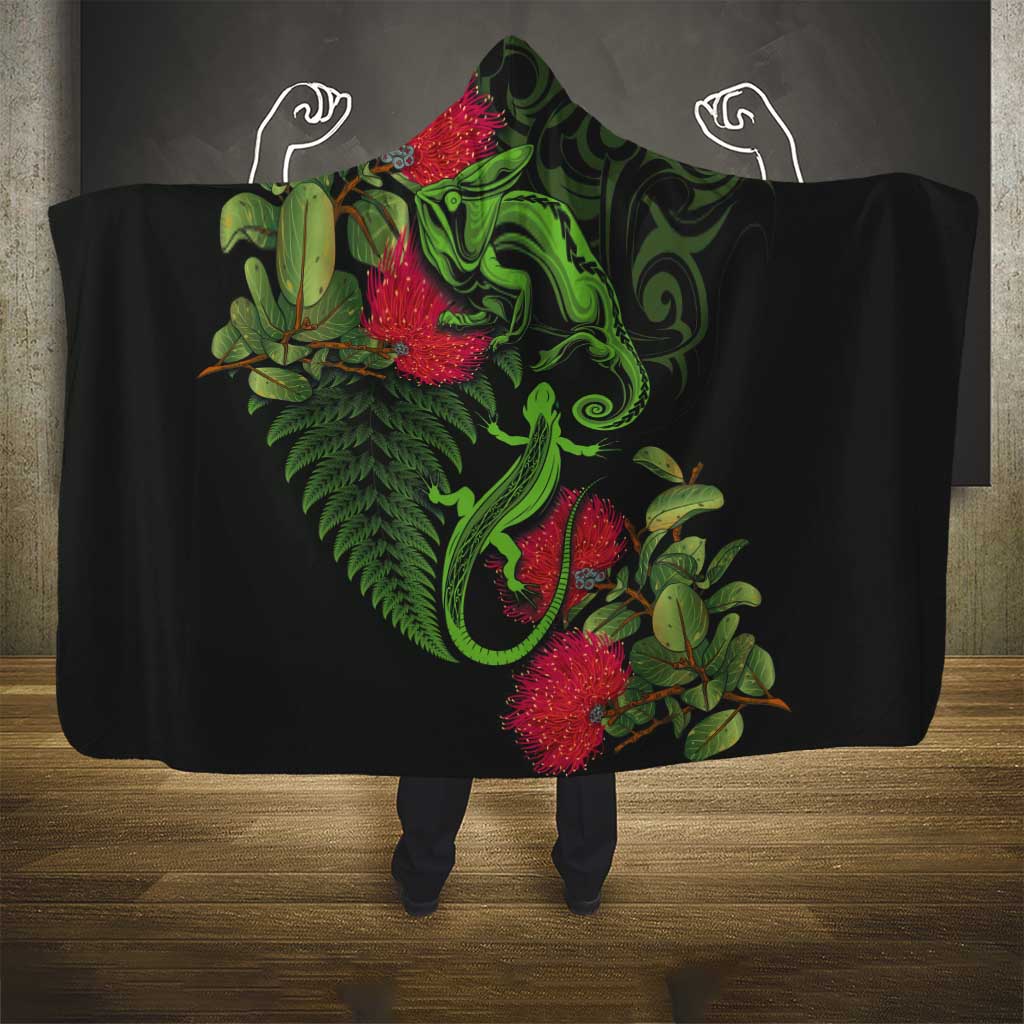 New Zealand Chameleon and Gecko Hooded Blanket Maori Silver Fern and Pohutukawa Decoration LT03 - Polynesian Pride